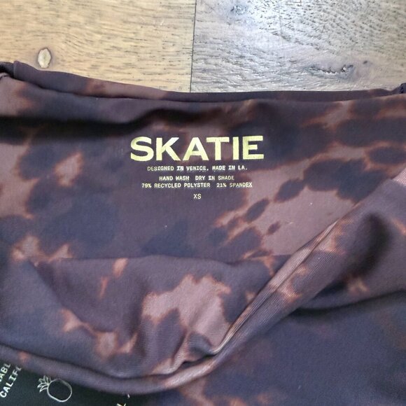 Skatie 'Salty' Bikini Bottom in YELLOWSTONE - Picture 9 of 10